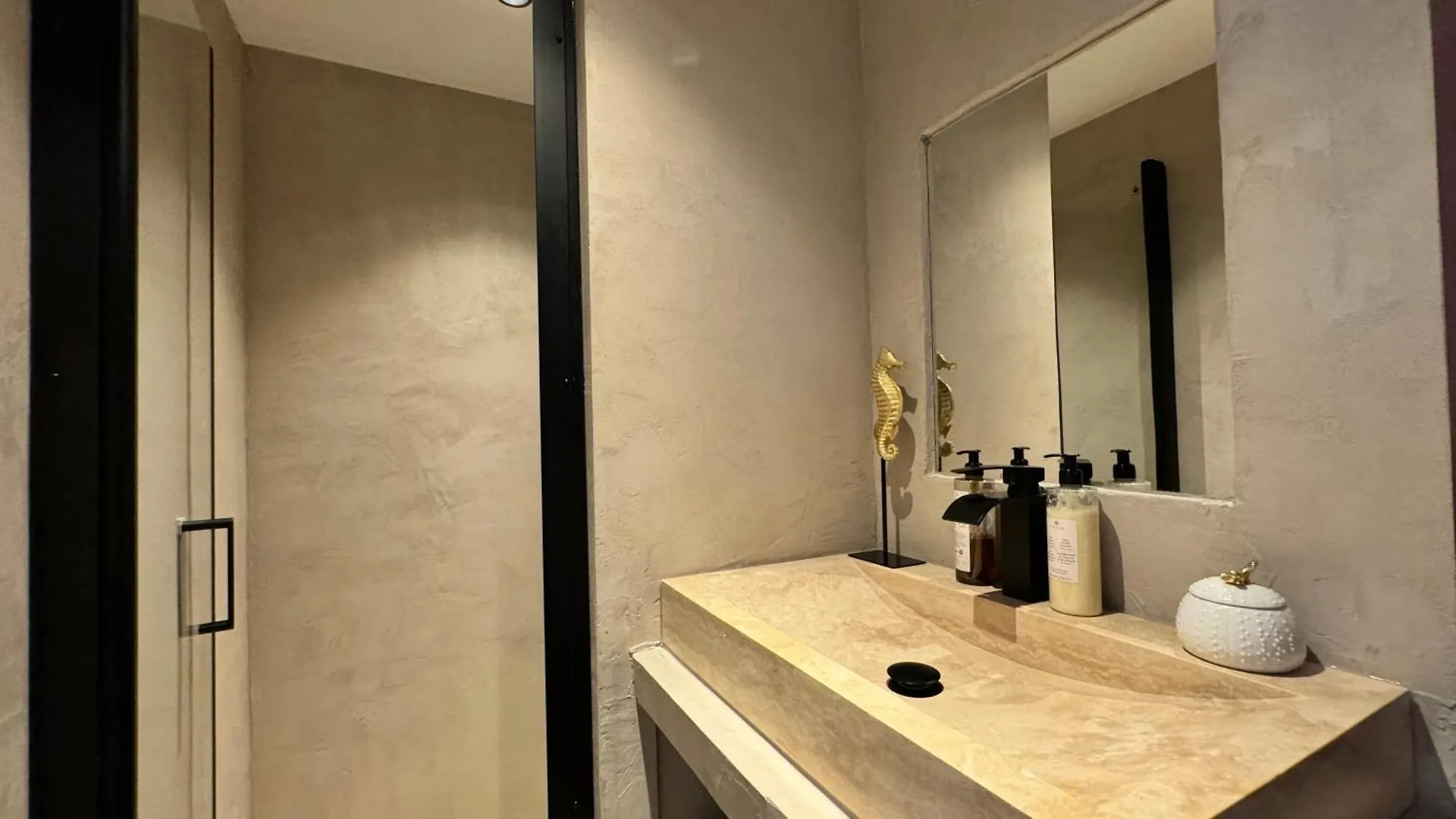 住宿加早餐酒店 B&B Maison Gigi 拉加尔代弗雷纳